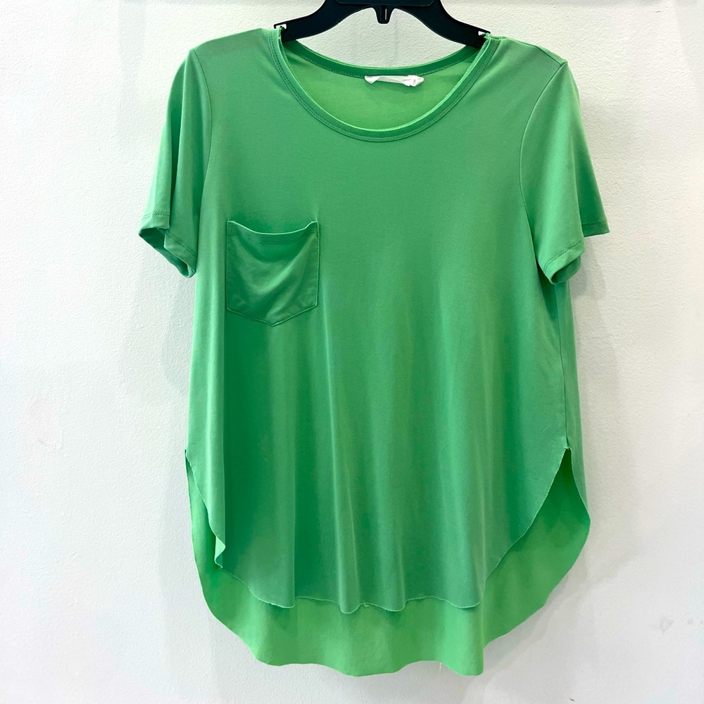 Size small flowy Lush top